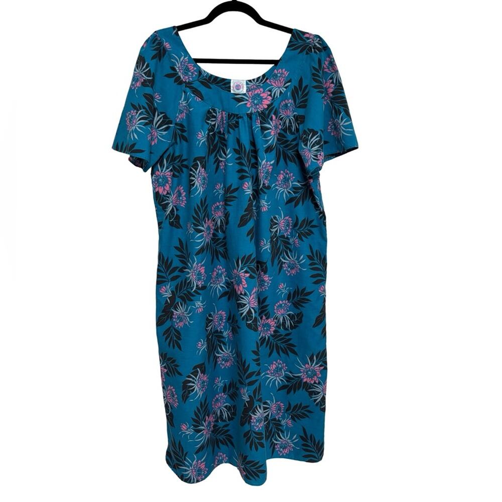 Vintage Hawaiian Meet Me in Maui MuuMuu Dress - Size M/L